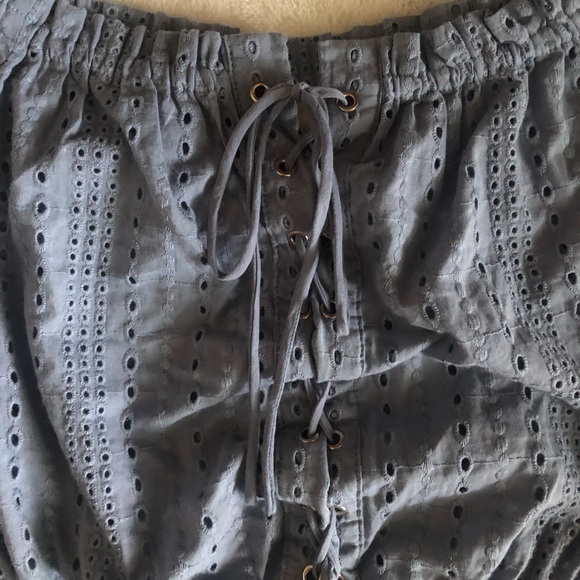 Tillys On/Off Shoulder Top - Picture 4 of 4